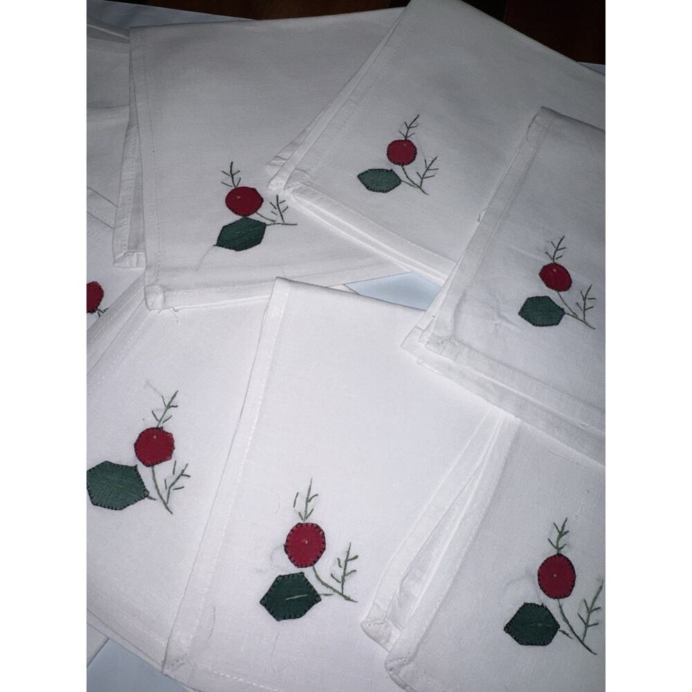 Set of 9 Linen Napkins Hand Embroidered Red Berry Green Leaf Dinner Party Guest